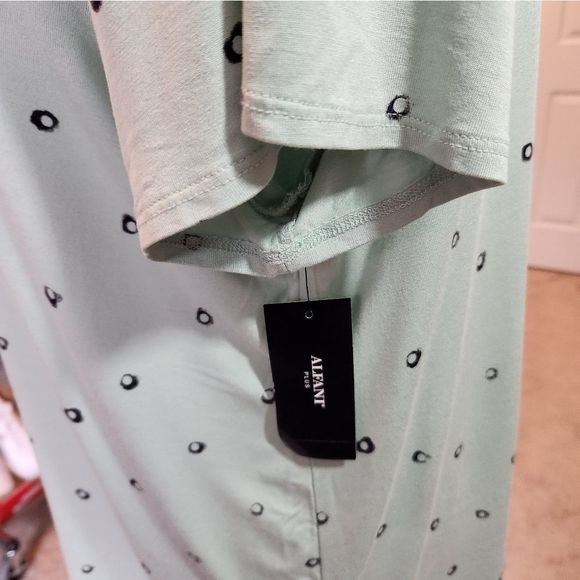 Alfani mint green crew neck dot pattern top tee 2X - Picture 4 of 7